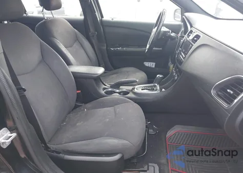 2014 Chrysler 200 Touring из США, поврежденный, VIN 1C3CCBBB0EN107613